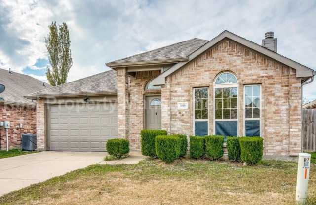 Stylishly Updated 3-Bedroom Home with Modern Touches  Prime Location! photos photos