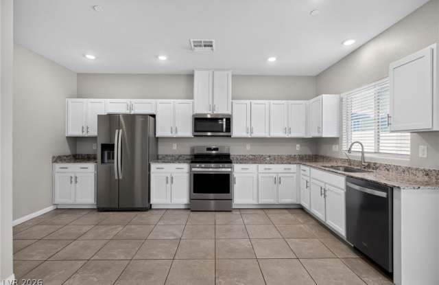 371 Scarlet Pine Court Gallery 2