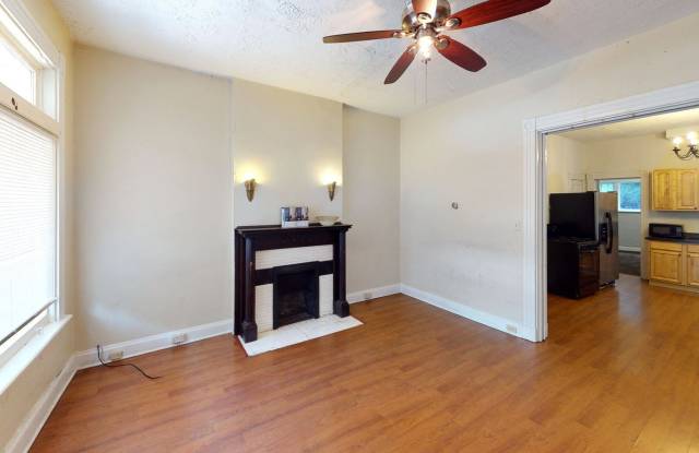 2144 W. Clifton Avenue Gallery 4