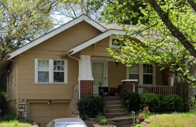 2033 E Gregory Blvd | 2 BD 1 BATH photos photos
