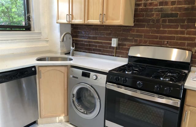 701 BLOOMFIELD ST - 701 Bloomfield St, Hoboken, NJ 07030