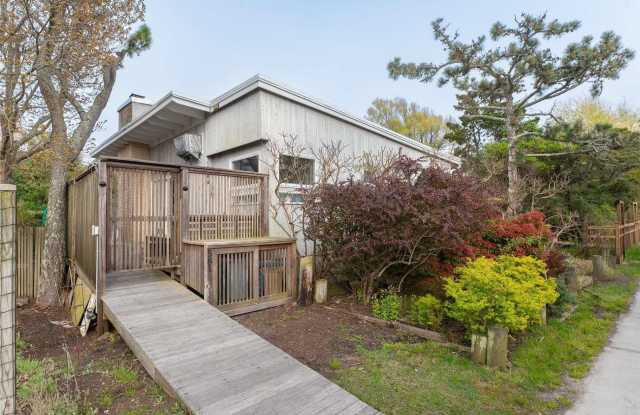 581 Bayberry Walk Gallery 2