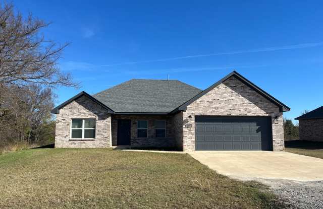 Cozy 3 bed, 2 bath close to Choctaw Casino photos photos