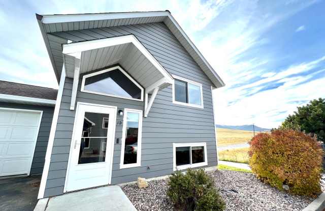 2 Bed 1.5 Bath Town House W/ Attached Garage! photos photos
