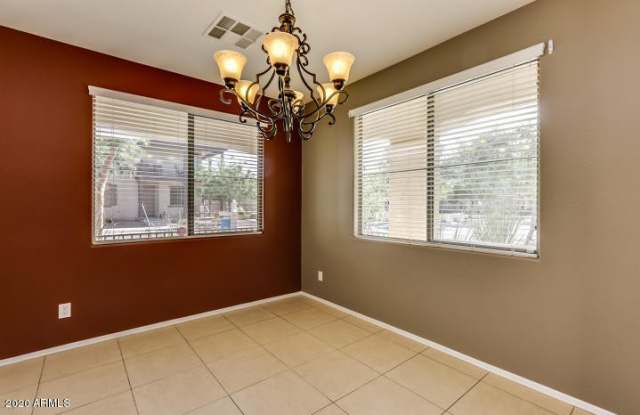 1696 E JOSEPH Way Gallery 4