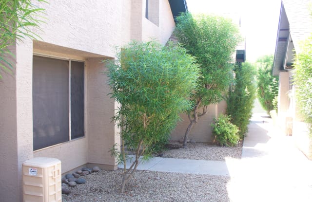 4840 W MANZANITA Drive - 4840 West Manzanita Drive, Glendale, AZ 85302