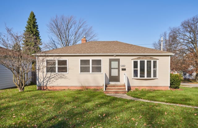 10806 Snow Rd - 10806 Snow Road, Parma, OH 44130