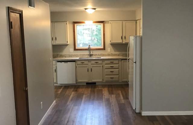 1225 Sandhill Drive Gallery 3