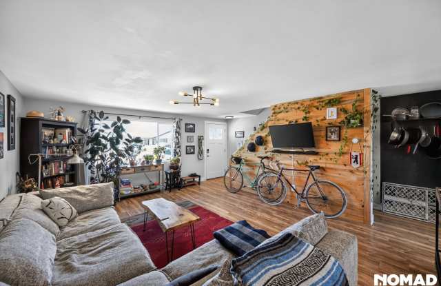 Spacious 3BR Townhome in Denver photos photos