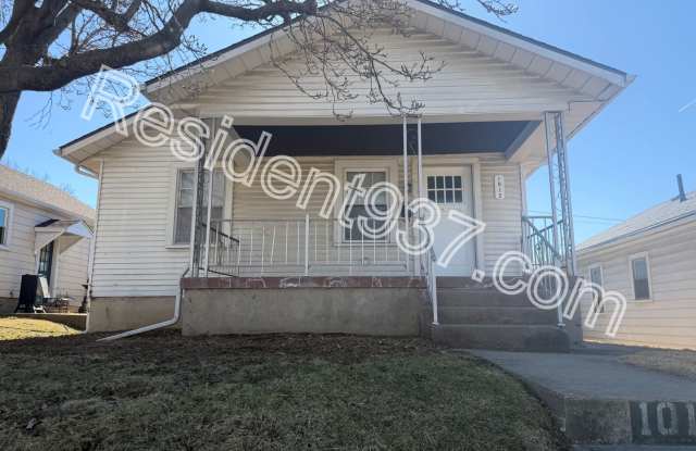 Updated 3 bed 1 bath home - 1012 Chelsea Avenue, Dayton, OH 45420