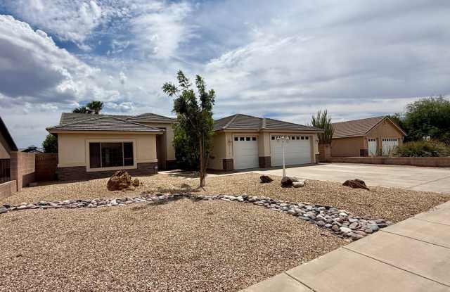 Beautiful 4-Bedroom Home with 3-Car Garage & Hualapai Mountain Views in Walleck Ranch! Gallery 4