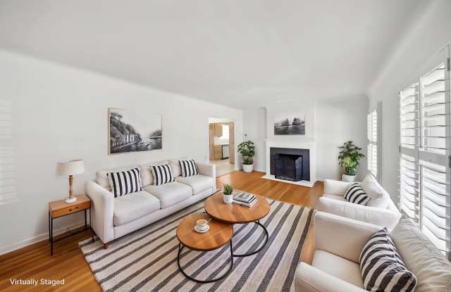 5 Bedroom 2bath Home in "LAKEWOOD VILLAGE" Gallery 4