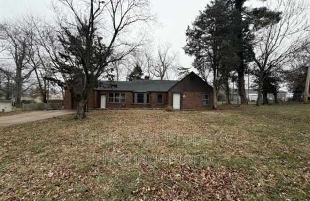 520 Hentschel Place - 520 Hentschel Place, Ferguson, MO 63135