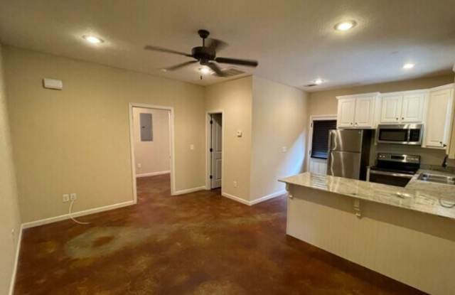 1 BD/ 1 BA Gallery 1