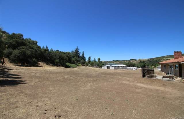 18438 Texas Canyon Road Gallery 3