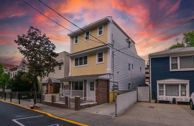 520 34TH ST photos photos