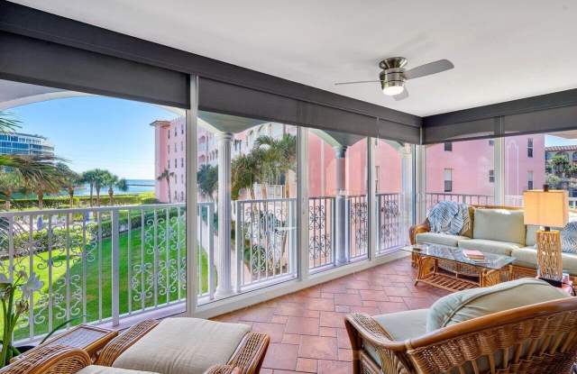 1040 Banyan Road Gallery 4