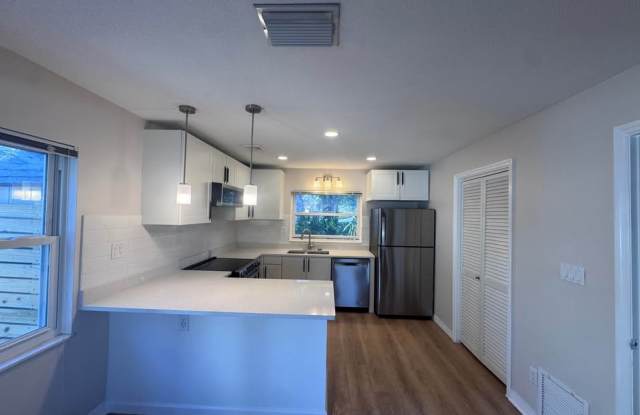 5547 Kingswood Drive photos photos 5547 Kingswood Drive photos photos