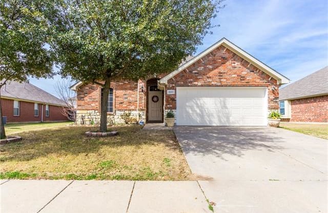 5311 Prairie Lane - 5311 Prairie Lane, Grand Prairie, TX 75052
