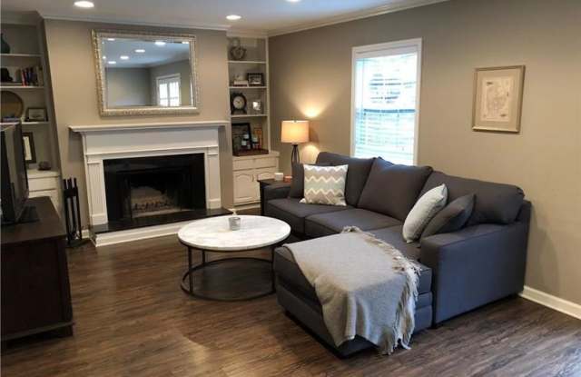 1645 Executive Park Lane NE Gallery 2
