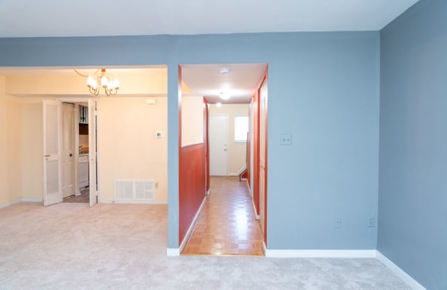 1054 Cheshire Ct Gallery 3