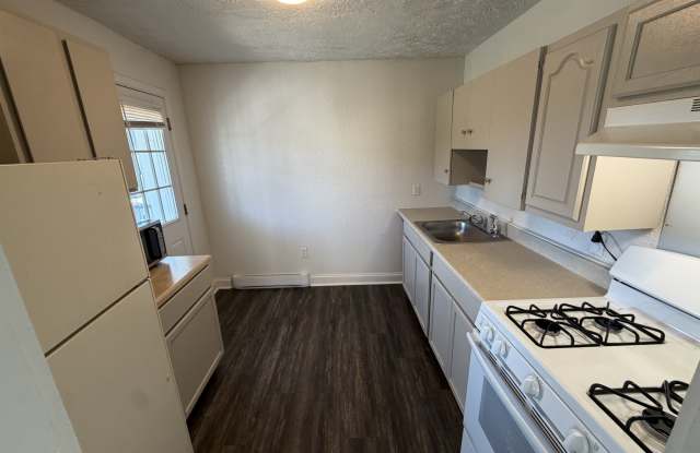 503 Maryland Ave - 16 photos photos