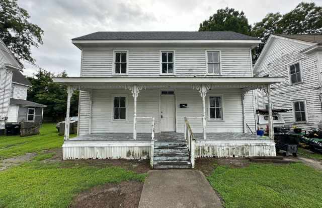 Spacious 3 Bedroom Home with Bonus Rooms & Pantry photos photos