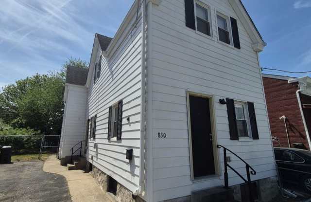 4 Bed 2 Bath photos photos