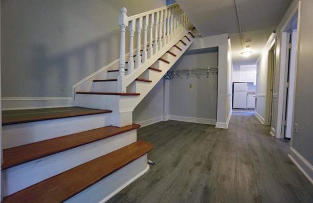 1073 Tumlin Street Nw - Unit A Gallery 4