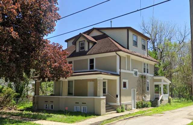 5 Bedroom 2.5 Bath 3 Story House photos photos