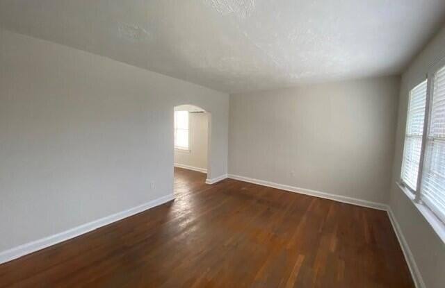 1641 LARUE Avenue Gallery 3