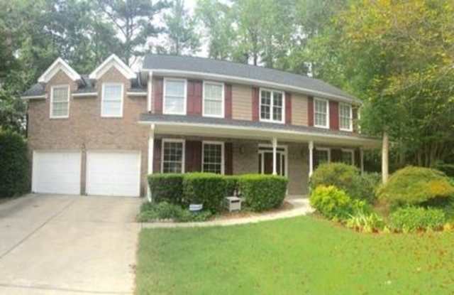 155 Parkerwood Way - 155 Parkerwood Way, Alpharetta, GA 30022