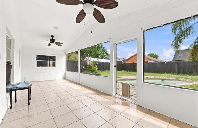 9910 DEAN COVE Lane Gallery 3