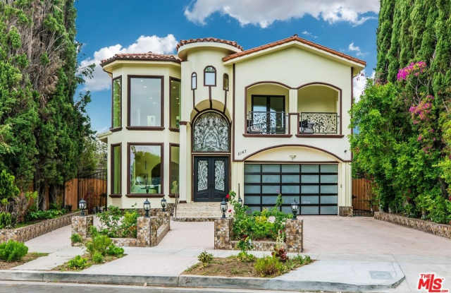 5147 Newcastle Ave photos photos