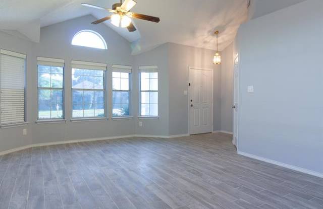 1208 Gordon Oaks Drive Gallery 3