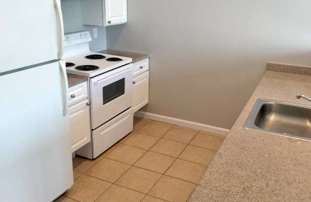 206-210 Farmington Avenue - 417 photos photos