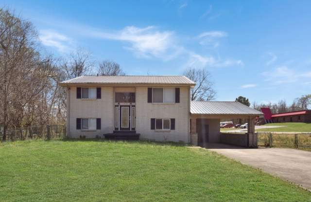 Pet Friendly Three Bedroom! photos photos