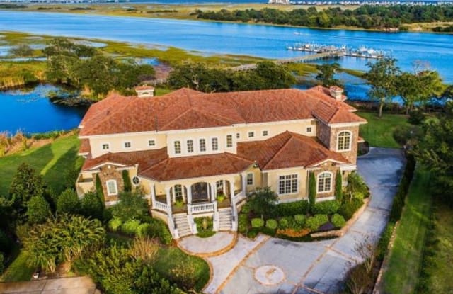1100 Pembroke Jones Dr - 1100 Pembroke Jones Drive, Wilmington, NC 28405