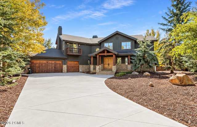 1171 Cottonwood Lane Gallery 1