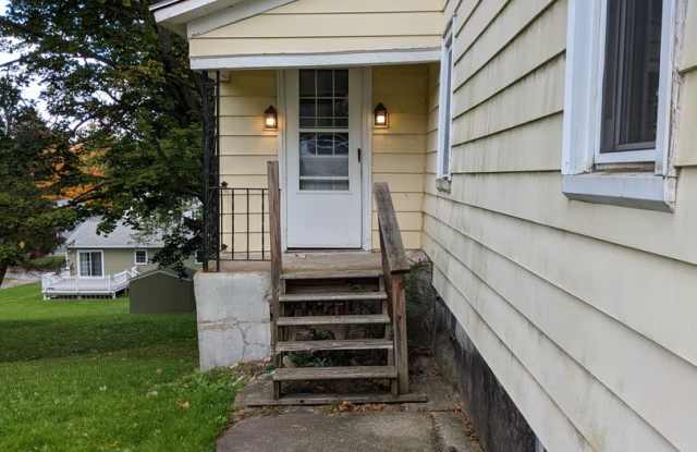 Perfect 3 bdrm home! All refreshed  ready!! photos photos