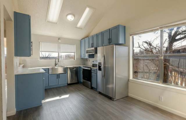 504 Hilltop Drive photos photos