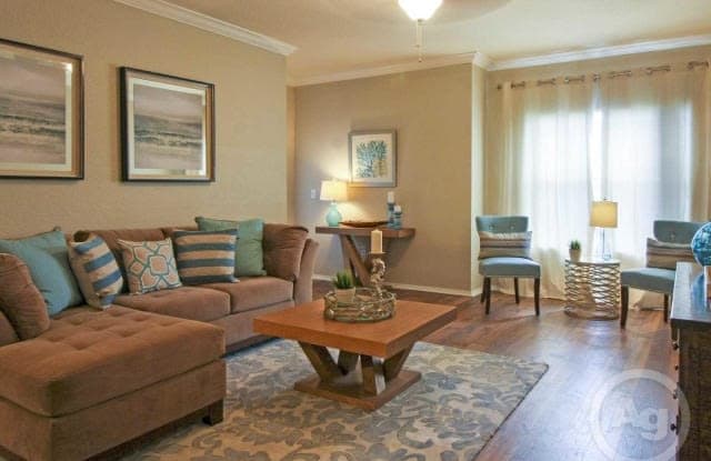 16200 Enclave Village Dr Unit A31 Gallery 4