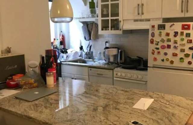 1 bed, 1 bathroom Fenway apartment available for 9/1! Heat and Hot Water Incl photos photos