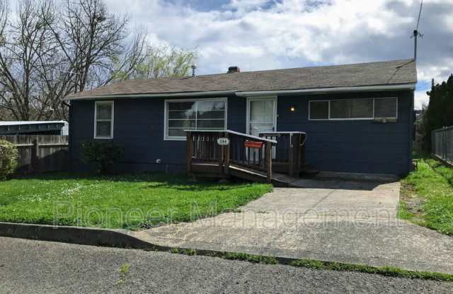 644 NE Craig St photos photos