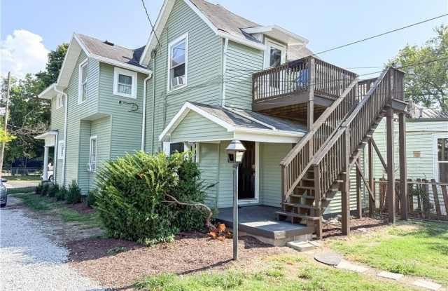 2235 Ekin Avenue Gallery 2