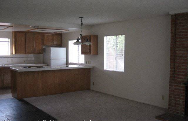 10561 Bianca Ave. Gallery 4