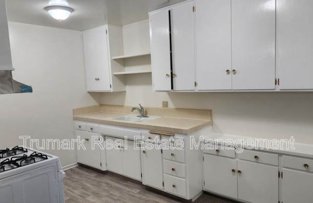 323 N Howard St photos photos