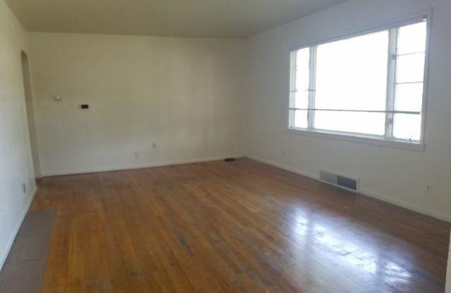 641 Avenue D Gallery 2