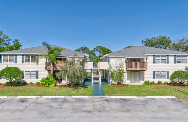 2BD/2BA Second Floor Unit, Oldsmar, Available Immediately! - 122 Loblolly Court, Oldsmar, FL 34677