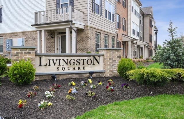 11 Gala Ct - 11 Gala Court, Livingston, NJ 07039